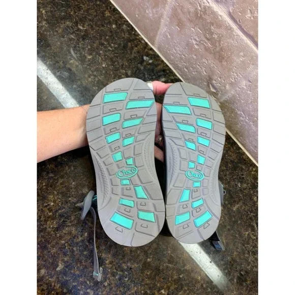 Chaco Girls Sandals Multicolor Size 2 EUC - Picture 3 of 6